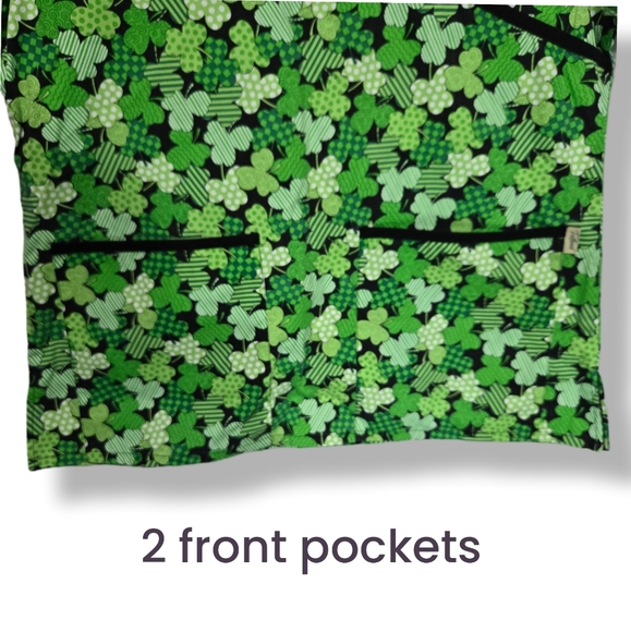 Tafford Green St Patricks Day Scrub Top Size Womens Medium Front Pockets - Picture 3 of 8